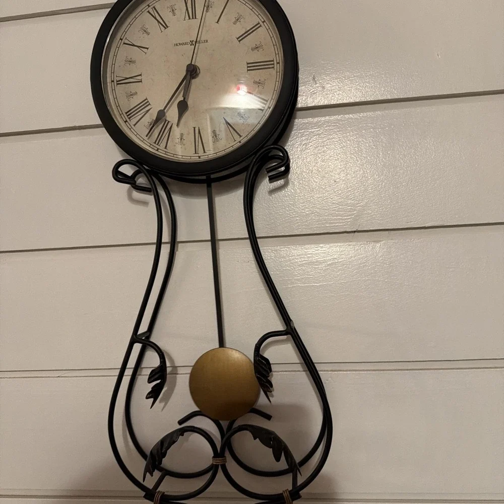 HOWARD MILLER PAULINA WROUGHT IRON WALL CLOCK 994